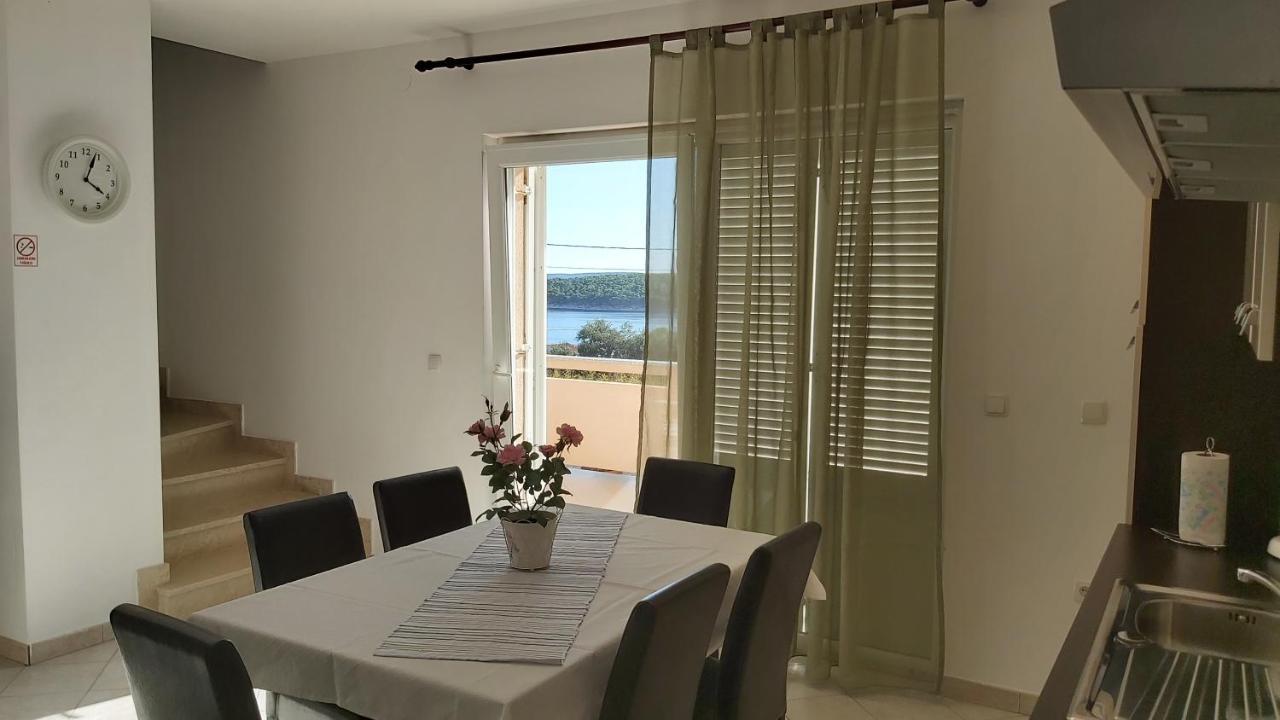 Apartman Barbat-Za Cijelu Obitelj Barbat na Rabu Exteriör bild