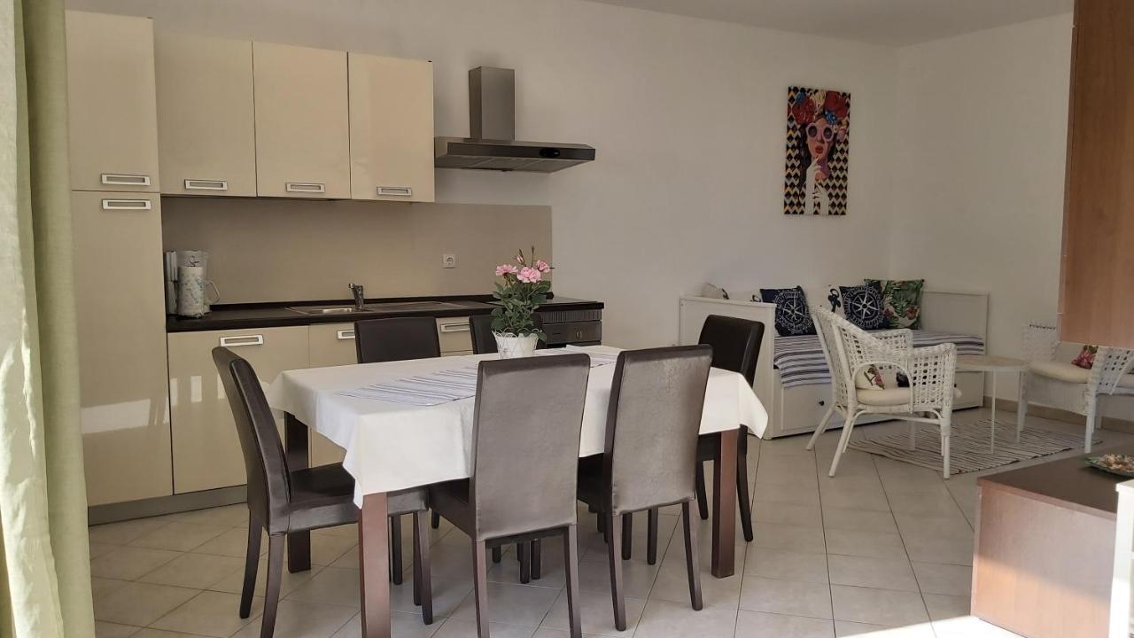 Apartman Barbat-Za Cijelu Obitelj Barbat na Rabu Exteriör bild